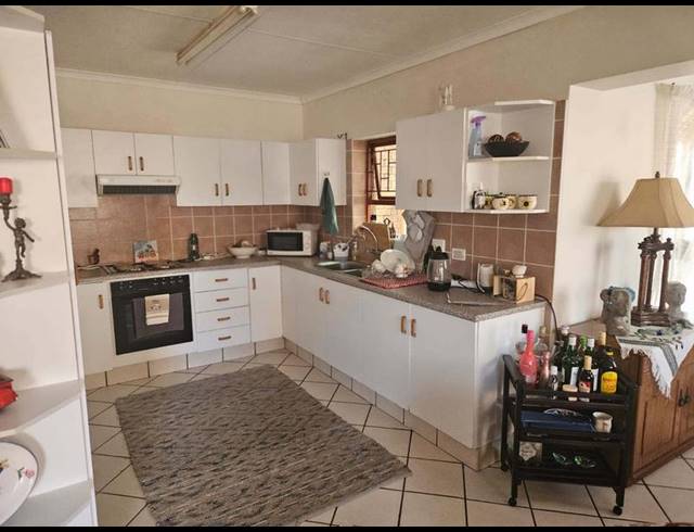 2 BEDROOM TOWNHOUSE FOR SALE IN HEIDERAND